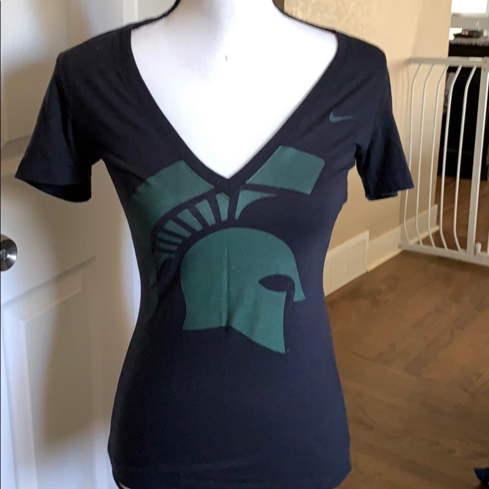 Nike MSU vneck top
